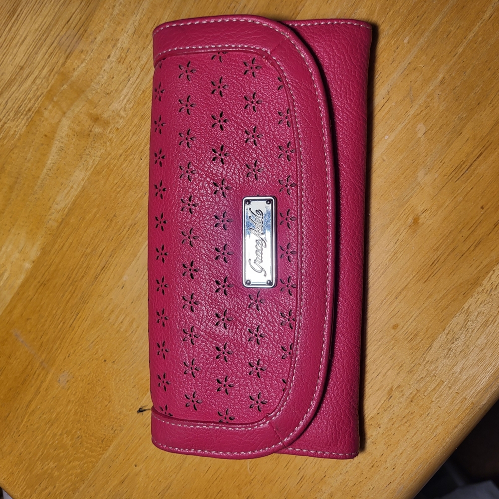Grace Adele Fuchsia Star Pattern Wallet with Textured Fabric and Zipper Closure.